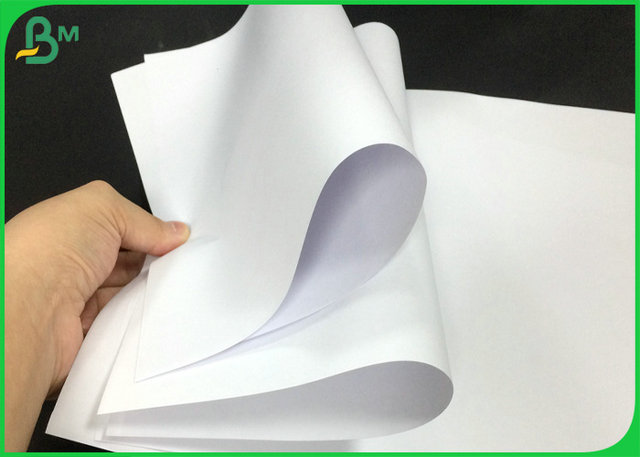 70lb 80lb Wit offset-papierrol met FSC-certificering 70lb 80lb White Offset Printing Paper Roll With FSC Certification