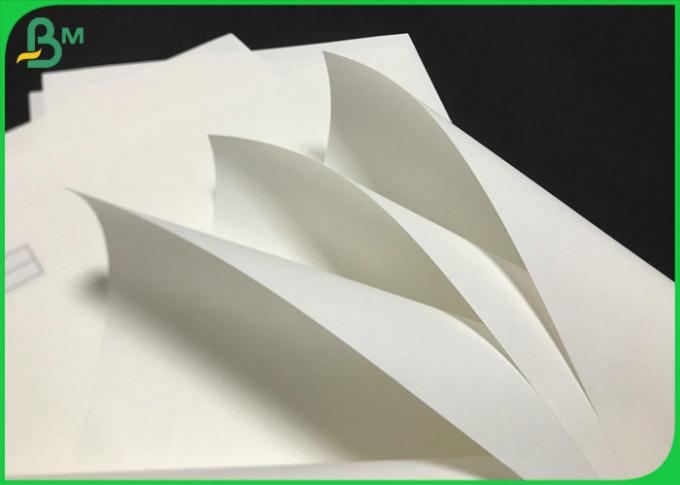 Ambachtdocument Zakken Materiële 70g 75g Witte Kraftpapier Verpakkend Document Broodjes 700mm Breedte