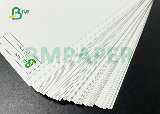 Witte Kleur 2 Kanten Matt Coated Paper 640 x 900mm van 250gsm 300gsm