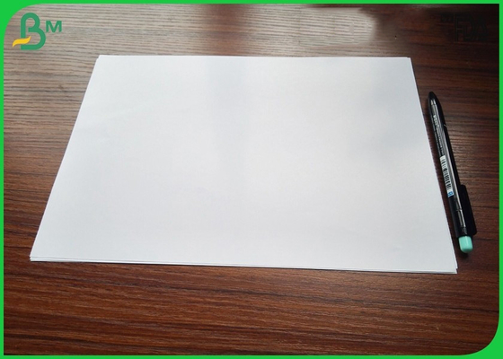 100 - 350gsm de met een laag bedekte Vlotte Glanzende Oppervlakte van C2S Art Paper For Books Production