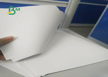 Voedselrang 100% Maagdelijke Witte Kraftpapier het Verpakken Document Jumbobroodje Aangepaste Grootte