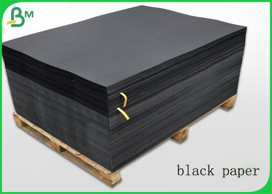 FSC Certificatie Gesteunde 157gsm Duurzame Zwarte Art Paper Roll With A3 A4 Grootte