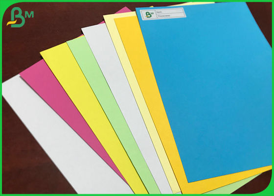 Het Karton180gsm Gele/Blauwe Manilla Document van de groot Formaat Gekleurde Origami Bladen