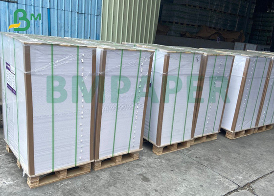 120 - de Tekstdocument 670 X 870mm van 200gsm C2S Voorraad van de Blad de Glanzende Met een laag bedekte Dekking