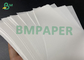 het Document van 30gsm 35gsm Lichte Witte Kraftpapier Broodjesdruk die 880mm Breedte verpakken