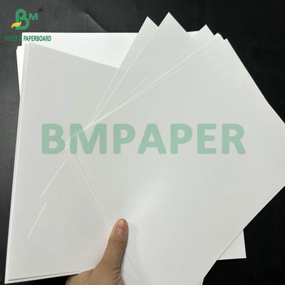 24.5 x 36 inch 120 gram 150 gram Laserprinten Glanzend kunstpapier voor het maken van een kalender