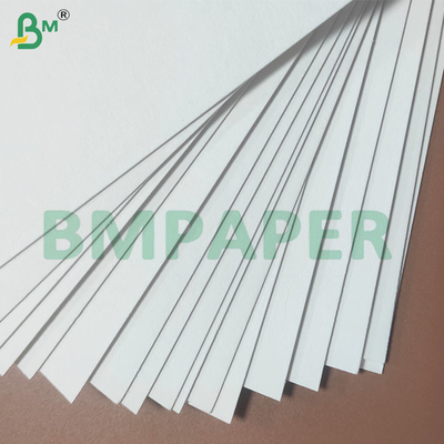 0.4-0.7 mm Dikte Vocht absorberend papier met plat oppervlak