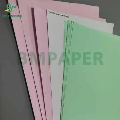 75 gram wit roze koolstofvrij NCR-papier voor vrachtbrief 8,5' x 14' zwart beeld