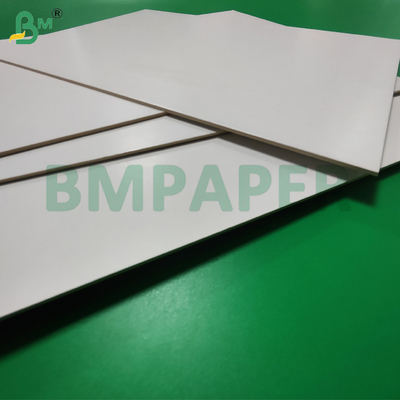 3mm Wit Houtpulp Displaykarton Voor Hangende Bewegwijzering 1220 x 2440mm