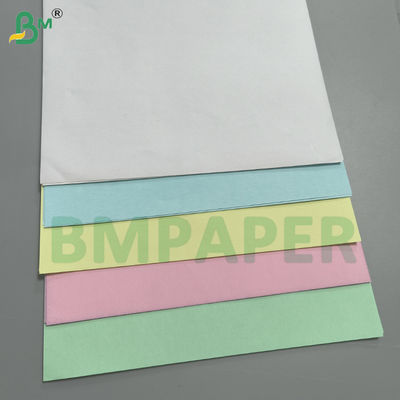 20# Kleurrijke koolstofvrije duplicaatformulier Registratie kopie papier 500 bladen Pack