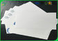 Smoothyoppervlakte 200 - Glanzend C1S het Ivoordocument van 450g met FSC Certificatie voor Makng-Naamkaarten