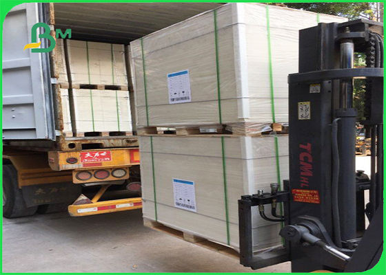 FSC het Papier van Unocated Woodfree van de Roomkleur voor Notitieboekje Maagdelijke Pulp