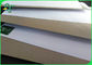 Breedte 1300mm van 450gsm C1S Grey Back Paper For Carton Jumbobroodje