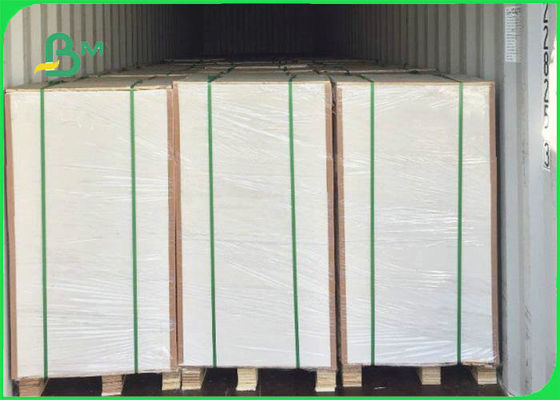 61 * 61cm 1.5mm 2.0mm FSC & SGS Duplexraads Witte Rug voor Kosmetische Dozen