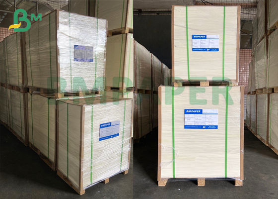 0.7mm Witte Gebleekte Raad 450 X 720mm Blad voor de Onderleggers voor glazen van de Drankkop