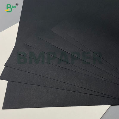 120 gram Gladde Textuur Hoge Stijfheid Zwart Papieren Vel