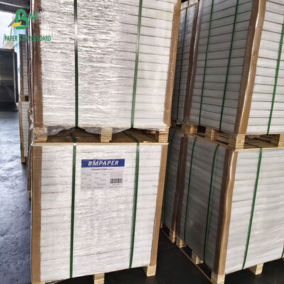 Meerdere kleuren 55gm 60gm zelfkopieerpapier NCR 650mm X 920mm Zwart beeld