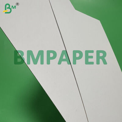 1.0 mm Karton Duplex Blanco Grosor 700 mm 750 mm x 1000 mm, wit bekleed met grijze rug