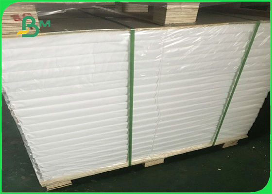 FSC het Hoge Document van bleekheids Niet beklede Woodfree voor oefenboek 60g - 180g