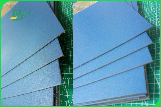 FSC Kleurrijk Glanzend Vernis Stijf Karton 2.0mm voor de Dozen van de Kerstmisgift